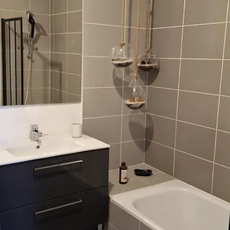 Le Cocon טונון-לה-בן